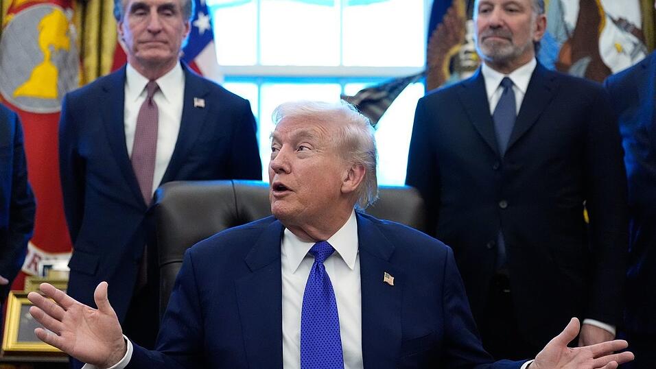 Für die Reserve werden zunächst zwölf Milliarden Dollar bereitgestellt, wie Donald Trump ankündigte. Für die Reserve werden zunächst zwölf Milliarden Dollar bereitgestellt, wie Donald Trump ankündigte.