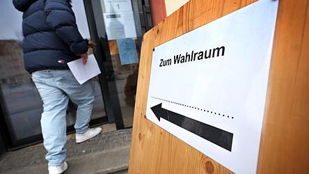 Im Landkreis Kelheim muss nach der Stichwahl Amtsinhaber Martin Neumeyer (CSU) seinen Posten r&auml;umen. (Symbolbild)