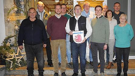 Mit Bürgermeisterkandidat Stefan Baumgartner geht die Chamerauer CSU einstimmig in den Wahlkampf.