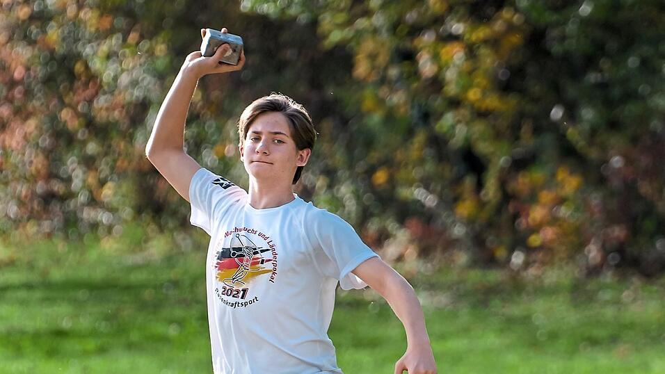 Neuer deutscher Rekordhalter im Steinsto&szlig;en - Oliver Zeno Ispan.