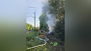 Die L&ouml;scharbeiten an der Bahnstrecke.
