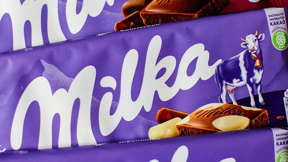 In vielen Geschäften kostet eine Tafel Milka nicht mehr 1,49 Euro, sondern 1,99 Euro.