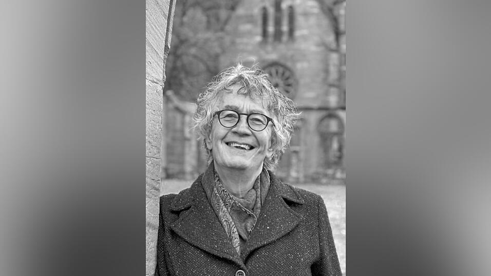 Peter Morsbach im M&auml;rz vor der Klosterruine Hirsau in seiner Geburtsstadt Calw in Baden-W&uuml;rttemberg. Der Architektur-Professor stand mitten im Leben, reiste gerne und wollte seinen Geburtstag an diesem Sonntag in Rom verbringen.