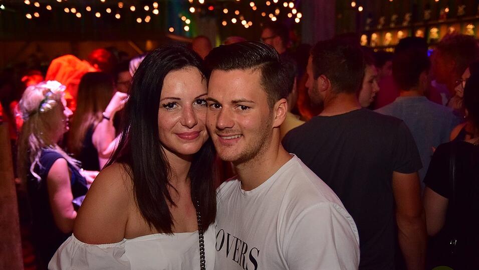 'Hoch die Hände, Wochenende' - so 'Wuid' wurde gefeiert in Straubing. 'Hoch die Hände, Wochenende' - so 'Wuid' wurde gefeiert in Straubing.