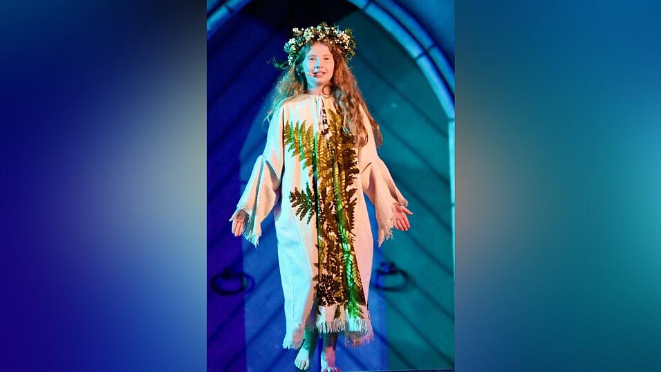 Eindr&uuml;cke von der Gruppe 'blau', die am Freitagabend die Drachenstich-Premiere gespielt hat.