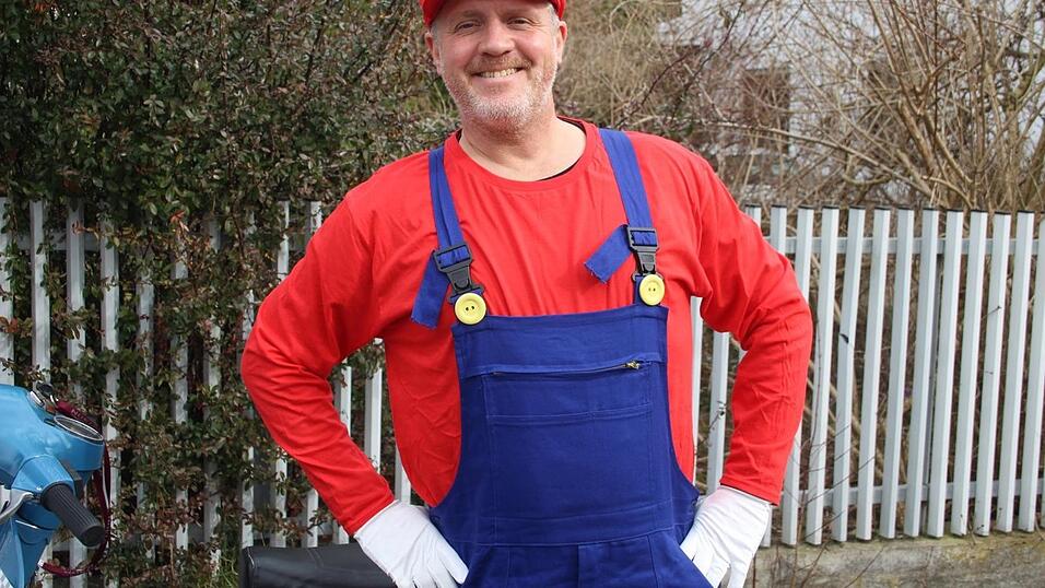 Viele Faschings-Fans haben sich am Samstag den Umzug in Langenbach angesehen. Viele Faschings-Fans haben sich am Samstag den Umzug in Langenbach angesehen.