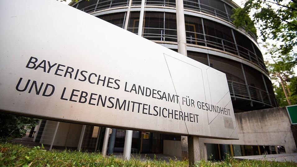 Bei der Suche nach der Ursache der Infektion ist auch das Landesamt f&uuml;r Gesundheit im Boot. (Archivbild)