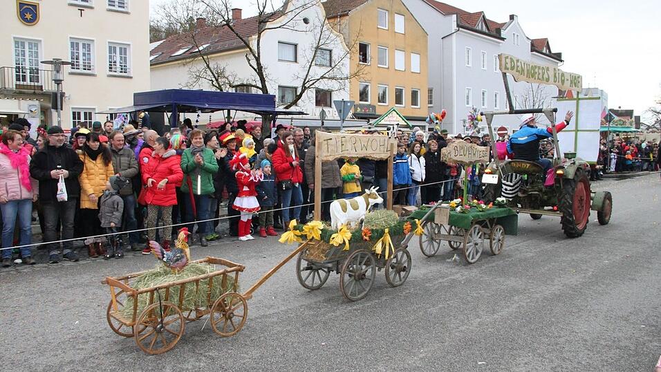 Die schönsten Bilder von den Faschingsumzügen in Bogen aus den vergangenen Jahren Die schönsten Bilder von den Faschingsumzügen in Bogen aus den vergangenen Jahren