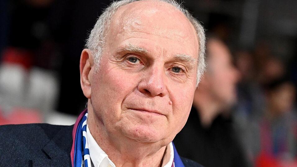 Bayern Münchens Ehrenpräsident Uli Hoeneß will den Kader nur noch mit einem Leihspieler ergänzen. Bayern Münchens Ehrenpräsident Uli Hoeneß will den Kader nur noch mit einem Leihspieler ergänzen.
