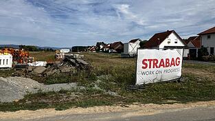 Auf dem Areal gegen&uuml;ber der bestehenden Bebauung entsteht das neue Baugebiet in Unterzeitldorn.