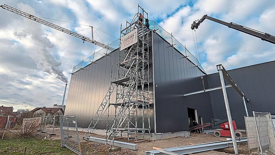 Zweirad Würdinger investiert in den Standort Plattling und baut eine neue Halle.