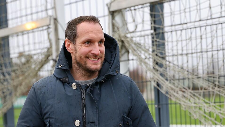 Sportdirektor Stephan Fürstner setzt weiter auf den Trainer (Archivfoto). Sportdirektor Stephan Fürstner setzt weiter auf den Trainer (Archivfoto).