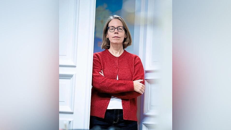 Laut Anne Brorhilker könnte eine zentrale Ermittlungsstelle auf Bundesebene Steuerbetrug und Geldwäsche besser bekämpfen - bislang arbeiten die Behörden auch wegen technischer Probleme kaum zusammen. Laut Anne Brorhilker könnte eine zentrale Ermittlungsstelle auf Bundesebene Steuerbetrug und Geldwäsche besser bekämpfen - bislang arbeiten die Behörden auch wegen technischer Probleme kaum zusammen.