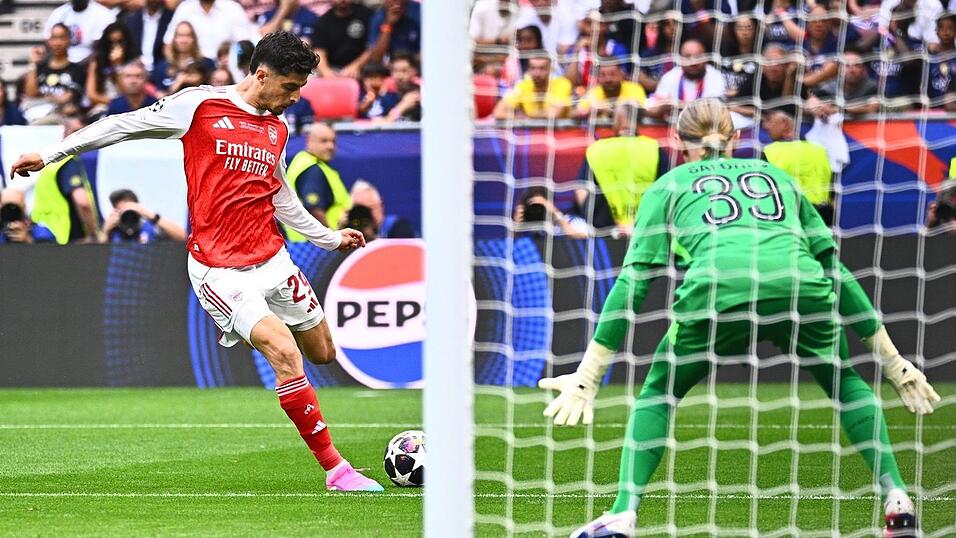 Hammer aus spitzem Winkel: Havertz eiskalt vor dem Tor. Hammer aus spitzem Winkel: Havertz eiskalt vor dem Tor.