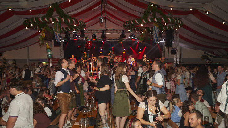 Die Partybilder vom Samstag, 16. August, aus dem Festzelt Lechner. Die Partybilder vom Samstag, 16. August, aus dem Festzelt Lechner.