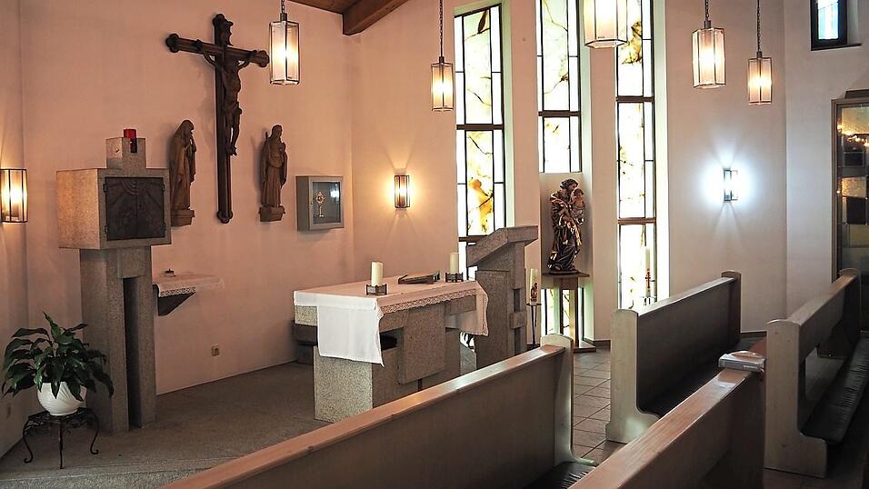 Die bisherige Kapelle im Kreisseniorenheim ist auf zwei Stockwerke verteilt und umfasst etwa 100 Quadratmeter. Die Erhaltung dieser Kapelle ist für die Atmosphäre des Heimes außerordentlich wichtig.