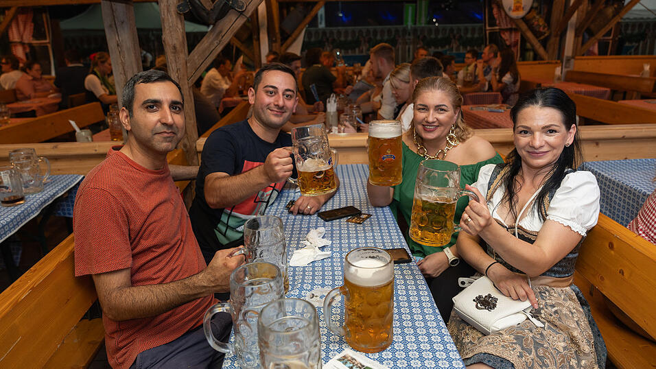 Die Partybilder vom Montag, 21. August 2023, aus dem Festzelt Reisinger. Die Partybilder vom Montag, 21. August 2023, aus dem Festzelt Reisinger.