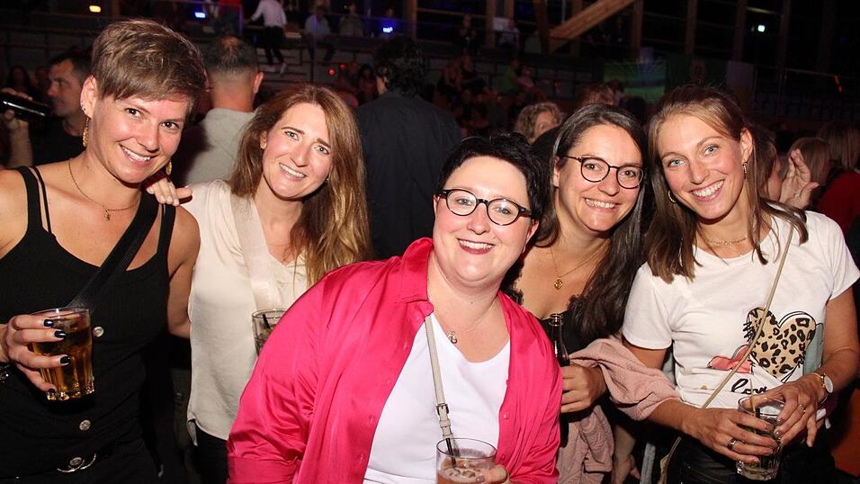 Auf der Eskara &Uuml;30-Party in Essenbach war wieder viel los.