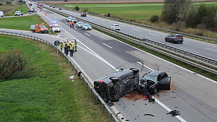 Die Autobahn war am Dienstag bis etwa 20.40 Uhr in Richtung Deggendorf voll gesperrt.
