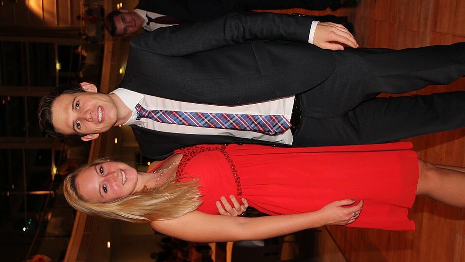 Die Bilder vom Abschlussball der Tanzschule Seidel in der Fraunhofer-Halle am 28. November. Die Bilder vom Abschlussball der Tanzschule Seidel in der Fraunhofer-Halle am 28. November.