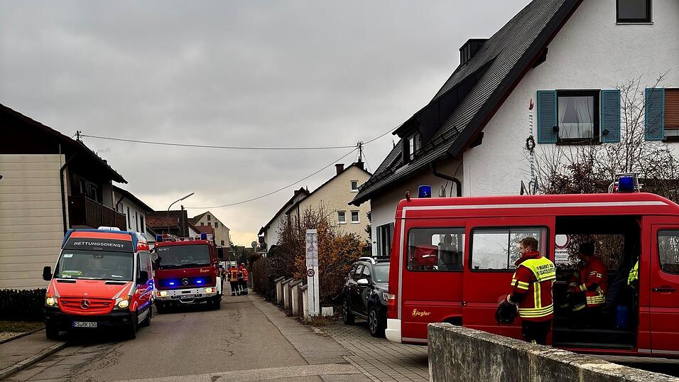 Ein psychisch verwirrter 26-Jähriger aus dem Markt hat am Samstagnachmittag für einen größeren Einsatz von Feuerwehr und Polizei gesorgt.