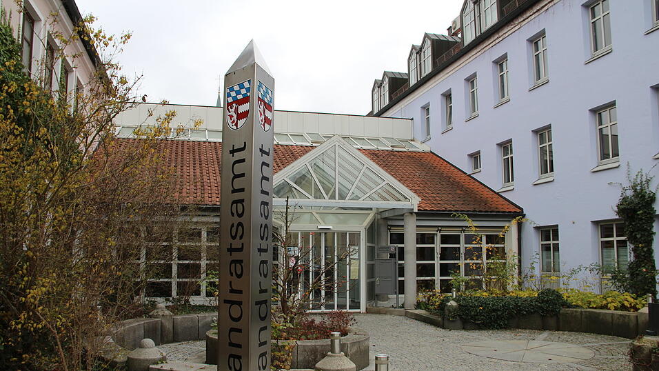 Auch in Dingolfing und Landau m&uuml;ssen die B&uuml;rgermeisterkandidaten in die Stichwahl.&nbsp;