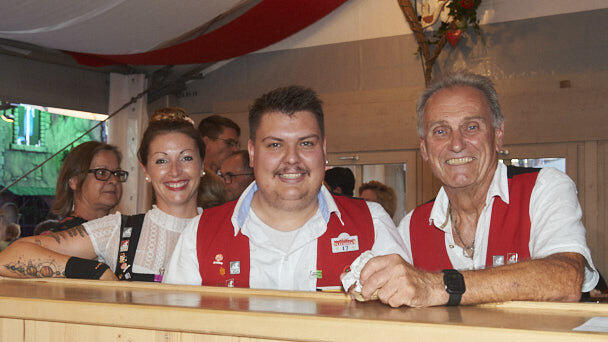 Die Partybilder vom Sonntag, 18. August, aus dem Festzelt Lechner. Die Partybilder vom Sonntag, 18. August, aus dem Festzelt Lechner.