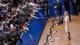 Gibt als EU-Au&szlig;enbeauftragte oft &ouml;ffentliche Statements: Kaja Kallas.