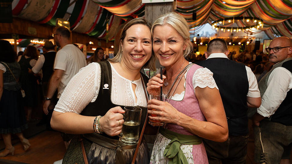 Die Partybilder vom Samstag, 17. August, aus dem Festzelt Weckmann. Die Partybilder vom Samstag, 17. August, aus dem Festzelt Weckmann.