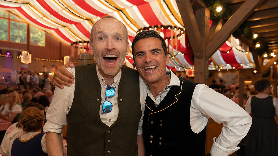 Die Partybilder vom Freitag, 11. August 2023, aus dem Festzelt Krönner. Die Partybilder vom Freitag, 11. August 2023, aus dem Festzelt Krönner.