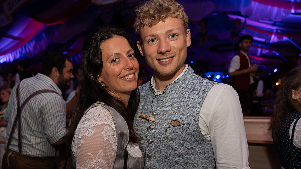 Die Partybilder vom Samstag, 12. August 2023, aus dem Festzelt Reisinger. Die Partybilder vom Samstag, 12. August 2023, aus dem Festzelt Reisinger.