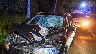 Der Autofahrer erfasste die Fußgängerin aus bislang ungeklärten Gründen.