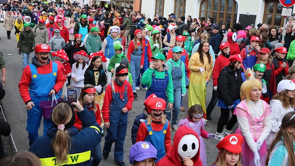 Beim Bogener Faschingsumzug war einiges geboten.