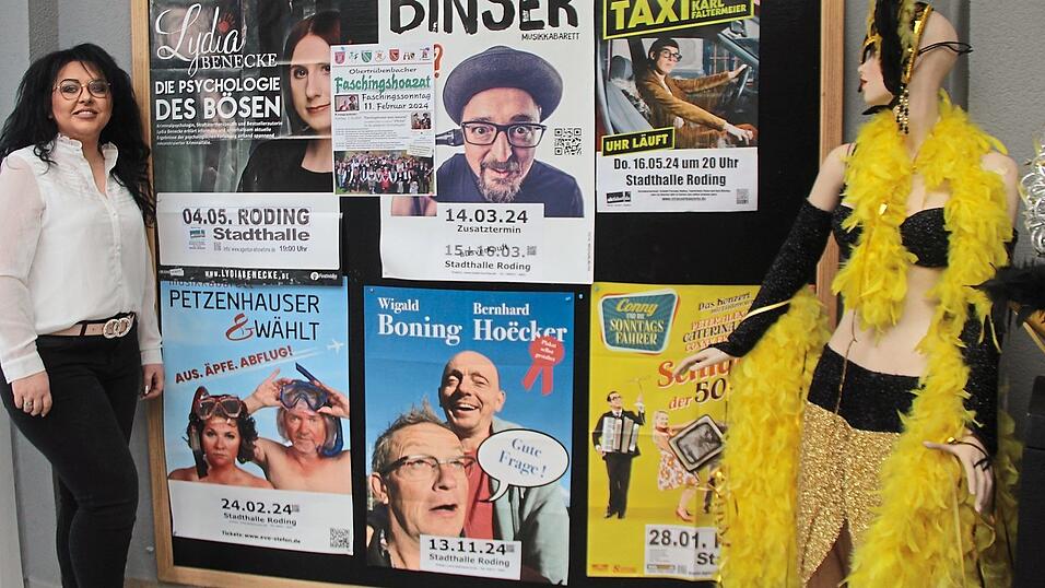 Gute Zusammenarbeit mit K&uuml;nstlern und Agenturen. Stadthallenp&auml;chterin Kathrin Schegerer freut sich &uuml;ber das f&uuml;r heuer gegl&uuml;ckte Programm.