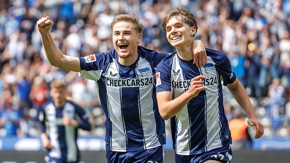 Herthas Kennet Eichhorn (r.) erzielt sein erstes Zweitliga-Tor überhaupt. Herthas Kennet Eichhorn (r.) erzielt sein erstes Zweitliga-Tor überhaupt.