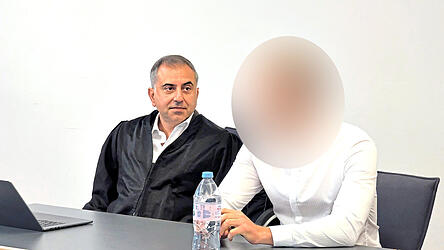 Erfolg für Verteidiger Shervin Ameri: Sein heute 29-jährigee Mandant muss nicht ins Gefängnis. Erfolg für Verteidiger Shervin Ameri: Sein heute 29-jährigee Mandant muss nicht ins Gefängnis.