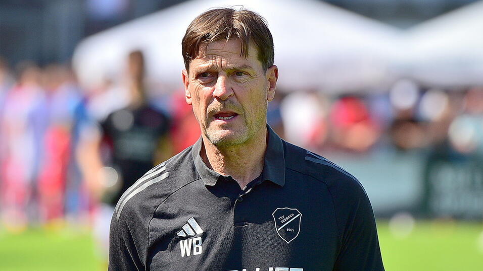 Wolfgang Beller hat nach 48 Punktspielen mit 102 Punkten beim TSV Seebach das Handtuch geworfen. Wolfgang Beller hat nach 48 Punktspielen mit 102 Punkten beim TSV Seebach das Handtuch geworfen.
