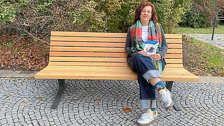 Ein freier Platz an ihrer Seite: Verfahrenslotsin Susan Kurzhals hilft, wenn die Bürokratie zu groß wird und das System zu kompliziert. Ein freier Platz an ihrer Seite: Verfahrenslotsin Susan Kurzhals hilft, wenn die Bürokratie zu groß wird und das System zu kompliziert.