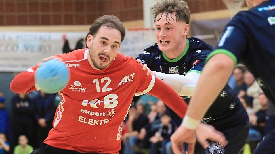 Mit der euphorischen Unterst&uuml;tzung der Fans im R&uuml;cken produzierte die ASV-Torfabrik wie am Flie&szlig;band.