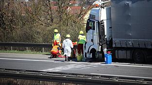 Bei dem Unfall kam eine Person ums Leben.