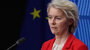 EU-Kommissionspräsidentin von der Leyen kündigte mehr Investitionen in der Arktis an. EU-Kommissionspräsidentin von der Leyen kündigte mehr Investitionen in der Arktis an.