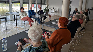 Die Senioren hatten ihre eigenen Ger&auml;te dabei.