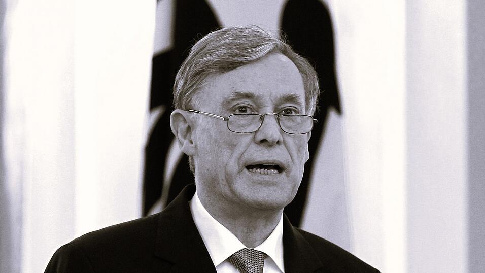 Horst Köhler ist 2010 überraschend vom Amt des Bundespräsidenten zurückgetreten. Äußerungen in der Debatte zum Afghanistaneinsatz der Bundeswehr wurden im zum Verhängnis. Horst Köhler ist 2010 überraschend vom Amt des Bundespräsidenten zurückgetreten. Äußerungen in der Debatte zum Afghanistaneinsatz der Bundeswehr wurden im zum Verhängnis.