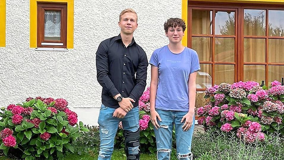 Sie wollen eine Gr&uuml;ne Jugend in Deggendorf gr&uuml;nden: Maximilian Kellner und Elena Geiger.