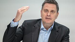 Roche-Chef Thomas Schinecker sieht Europa im Hintertreffen. (Archivbild)