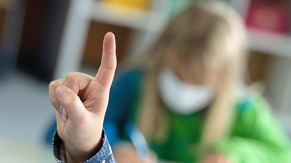 Die Kinder und Jugendlichen zeigen auf: So kann es mit der Betreuung in der Pandemie nicht weitergehen. Die Kinder und Jugendlichen zeigen auf: So kann es mit der Betreuung in der Pandemie nicht weitergehen.