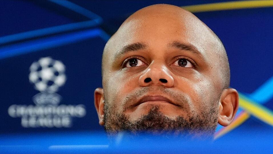 Trainer Vincent Kompany freut sich &uuml;ber R&uuml;ckkehr.