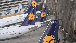 Die Lufthansa will bis zu 4.000 Urlauber zurück nach Deutschland holen. (Symbolbild) Die Lufthansa will bis zu 4.000 Urlauber zurück nach Deutschland holen. (Symbolbild)