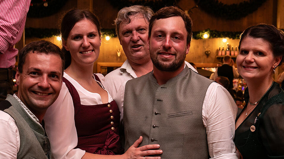 Die Partybilder vom Samstag, 16. August, aus dem Festzelt Krönner. Die Partybilder vom Samstag, 16. August, aus dem Festzelt Krönner.