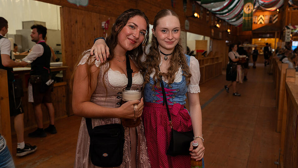 Die Partybilder vom Donnerstag, 17. August 2023, aus dem Festzelt Weckmann.